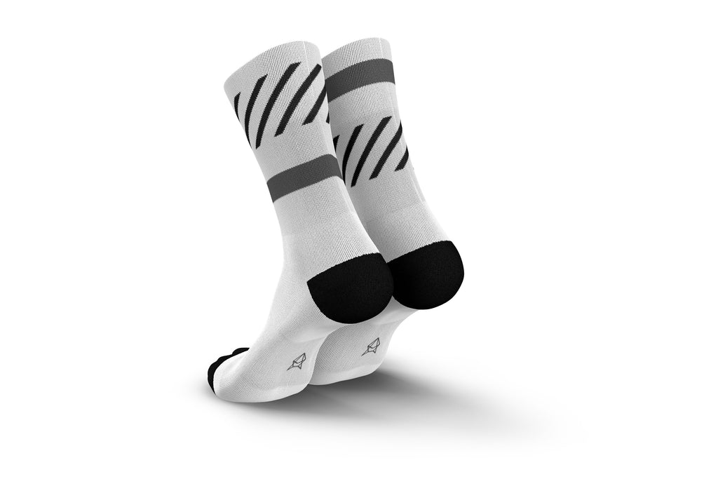 RUNNING DISRUPTS WHITE Running High-Cut INCYLENCE