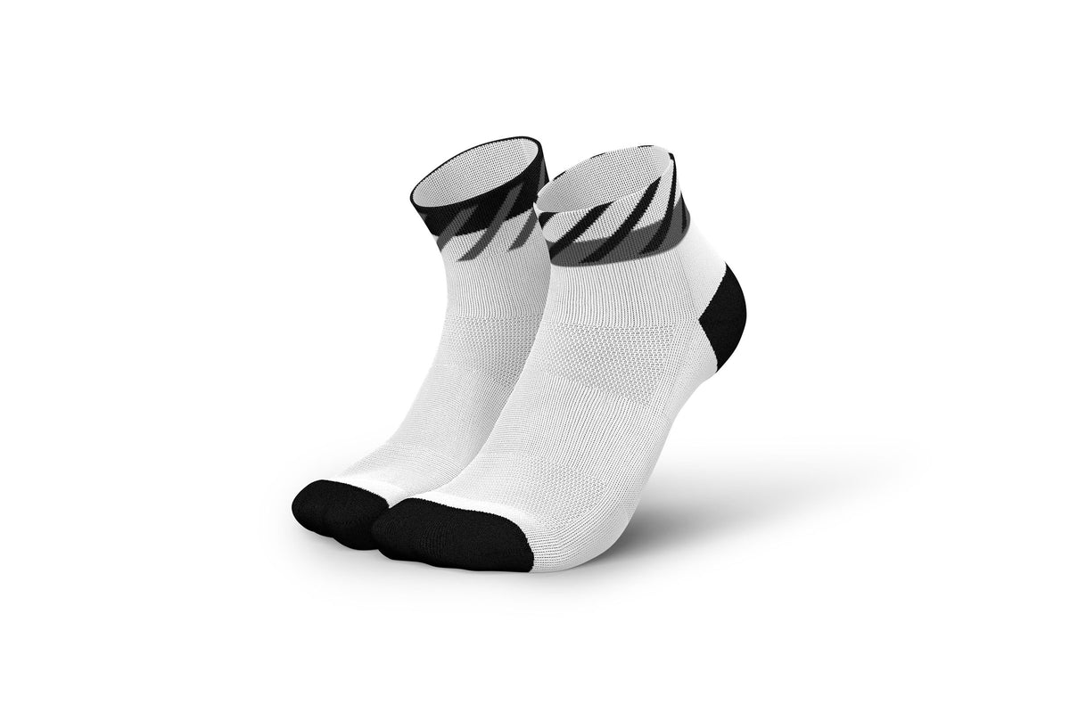 RUNNING DISRUPTS SHORT WHITE Running Low-Cut INCYLENCE 35-38