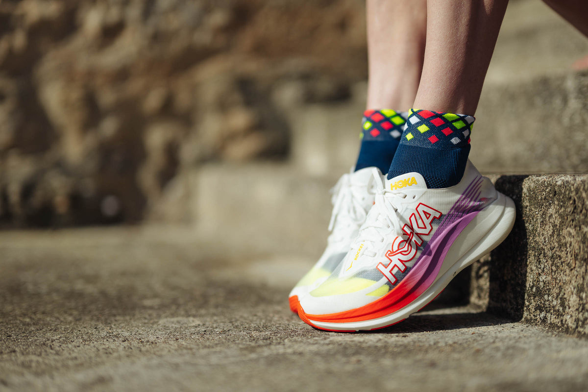 RUNNING CRYSTALS SHORT NAVY CANARY Running Low-Cut INCYLENCE