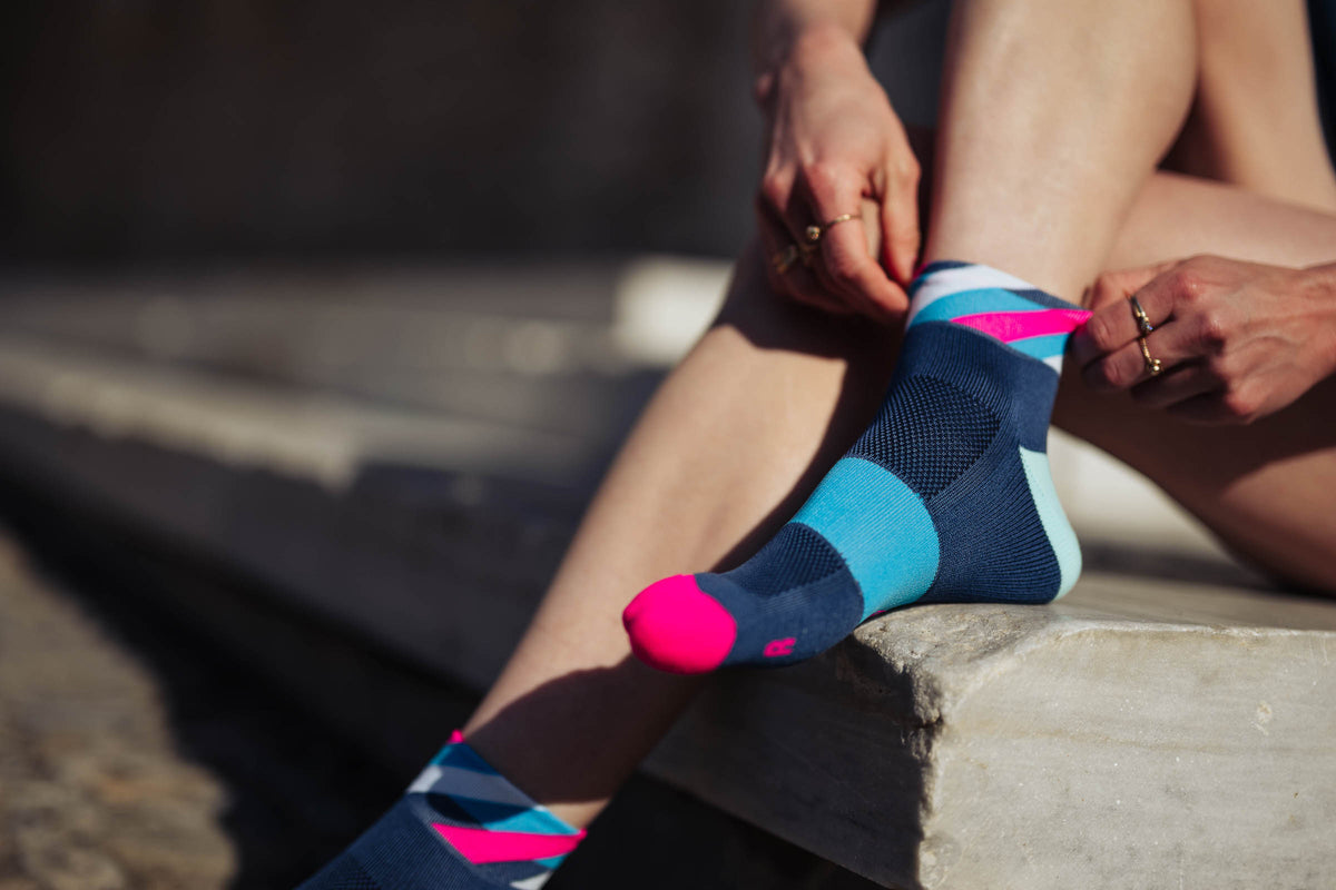 RUNNING LOOPS SHORT ZUCCHERO PINK Running Low-Cut INCYLENCE