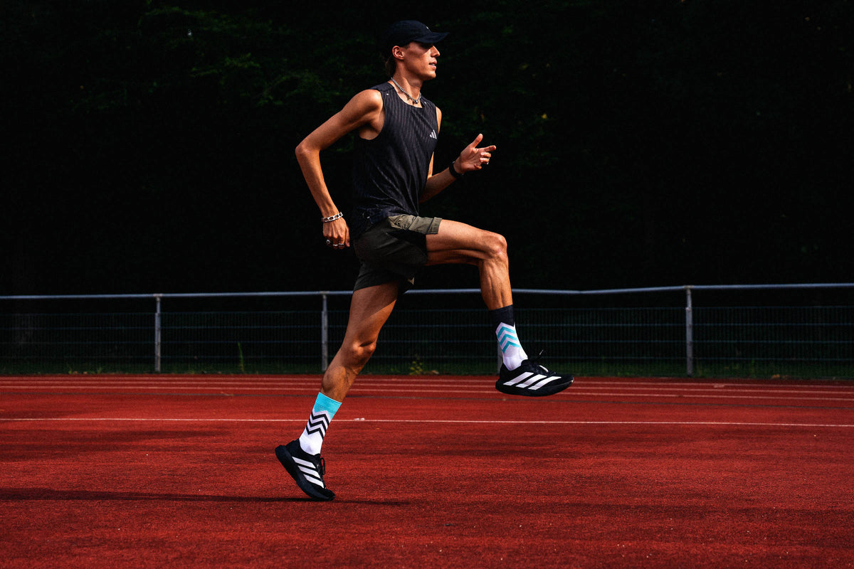 RUNNING VOLTS CYAN BLACK Running High-Cut INCYLENCE
