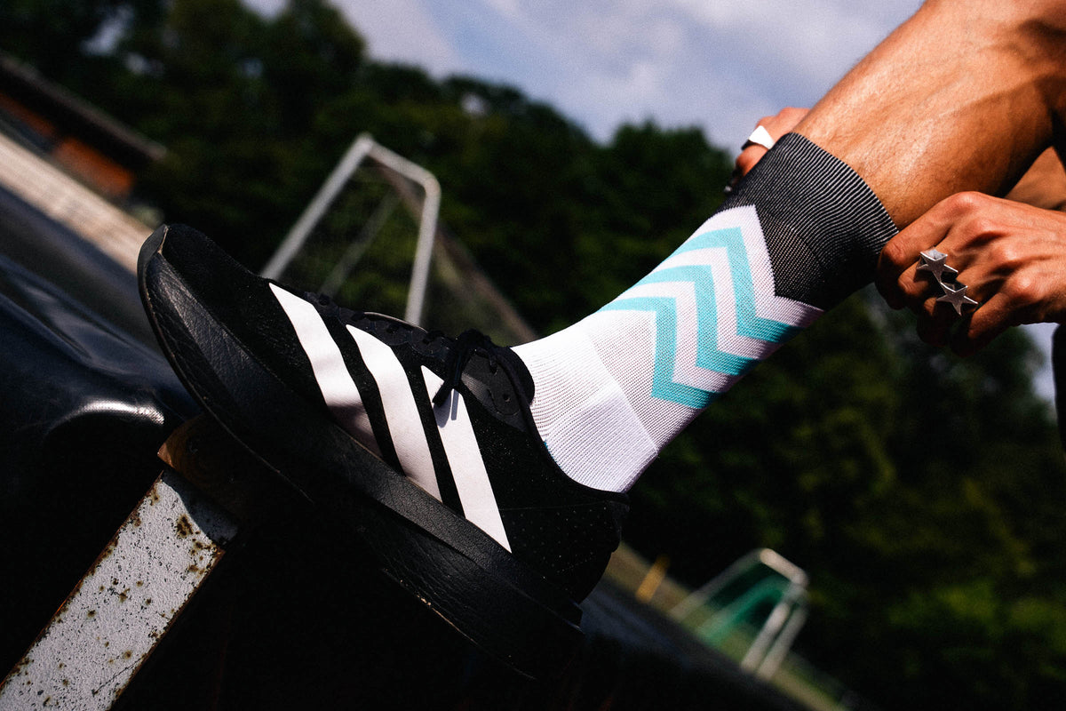 RUNNING VOLTS CYAN BLACK Running High-Cut INCYLENCE