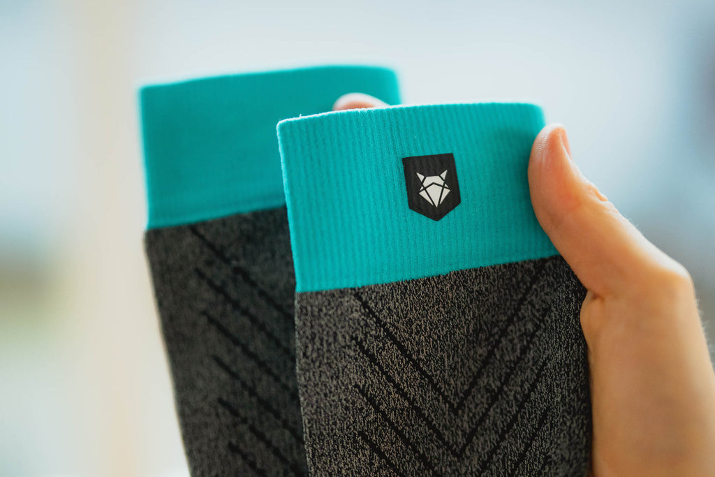 RENEWED COMPRESSION V2 DARK GREY CYAN Renewed Compression INCYLENCE
