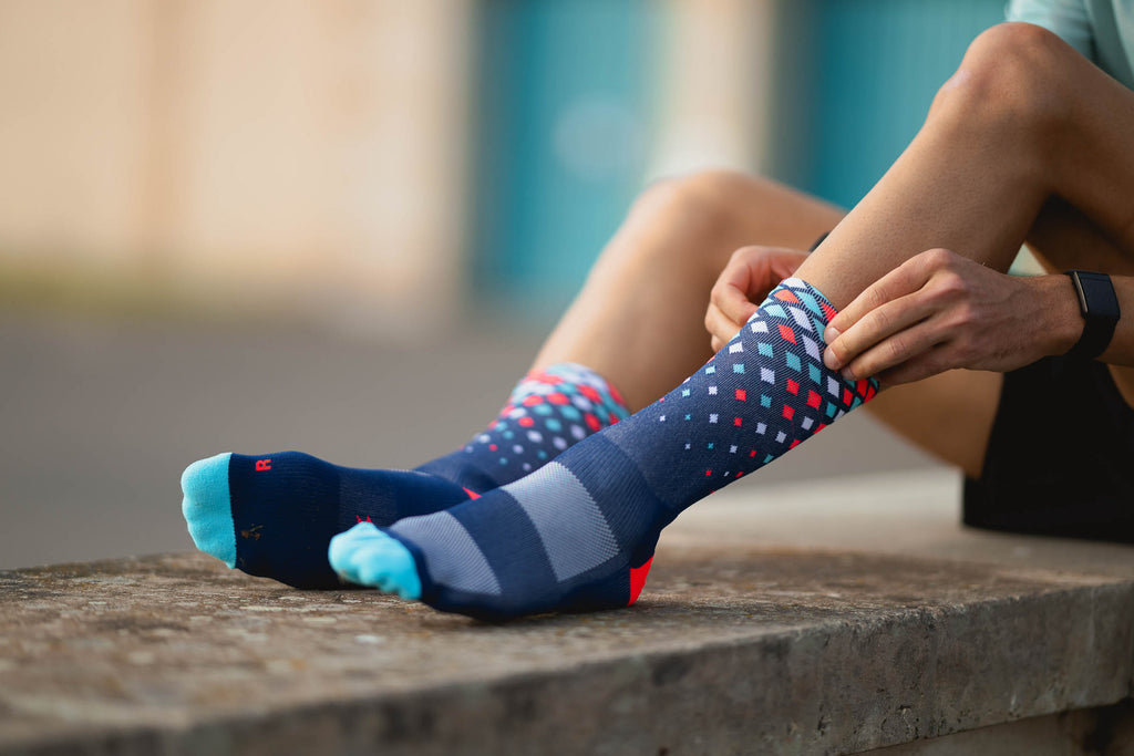 INCYLENCE RUNNING CRYSTALS NAVY CYAN INFERNO Socks INCYLENCE