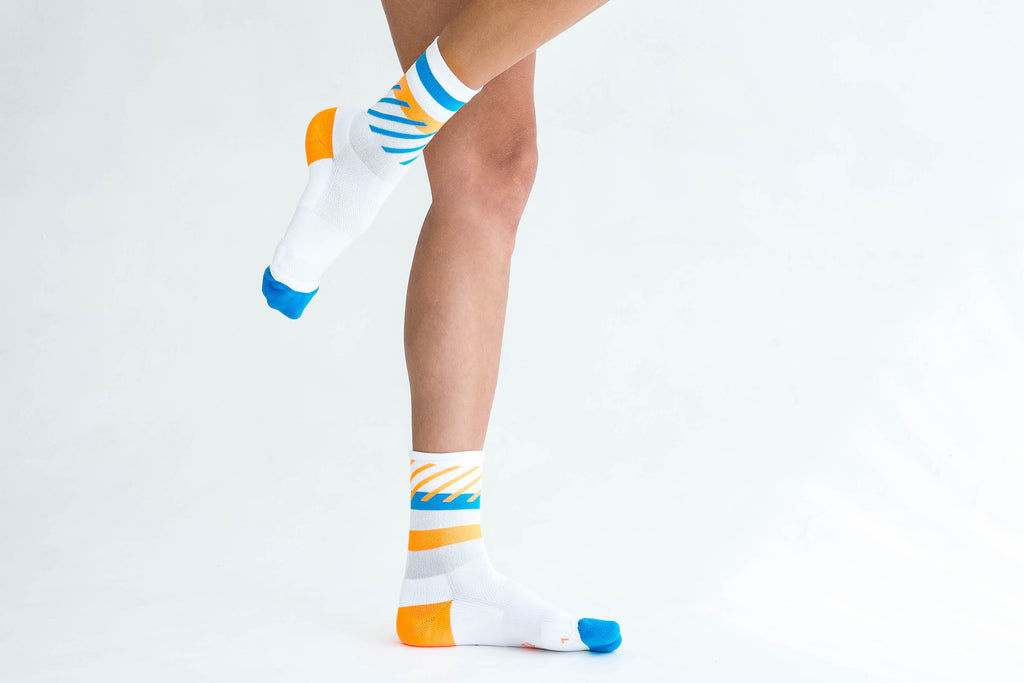 INCYLENCE RUNNING DISRUPTS WHITE BLUE ORANGE Socks INCYLENCE