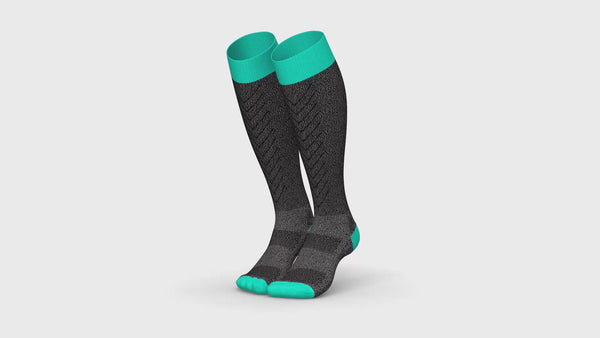 INCYLENCE RENEWED COMPRESSION V2 DARK GREY CYAN Kompressionssocken INCYLENCE