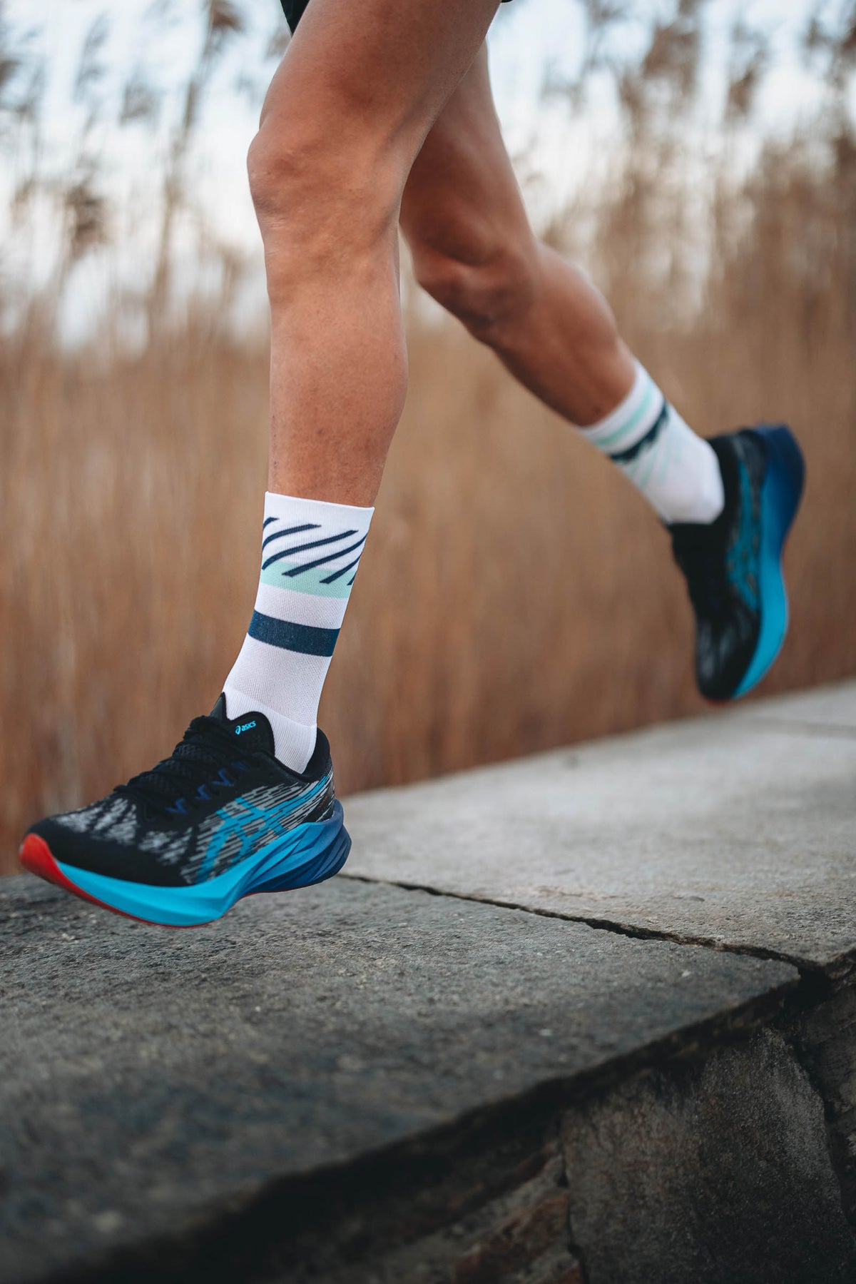 RUNNING DISRUPTS NAVY BLUE MINT Running High-Cut INCYLENCE
